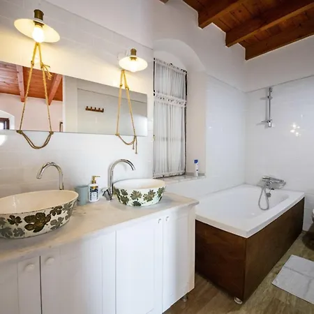 Villa Peaceful With Pool And Garden In Bodrum Camlik (Bodrum)